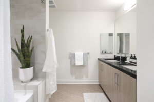 North Hollywood Apartments L and O 18