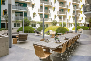 North Hollywood Apartments L and O Outdoor Social Lounge